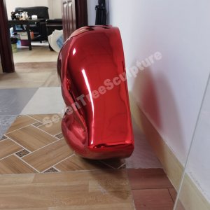 Fiberglass lip sculpture (3)