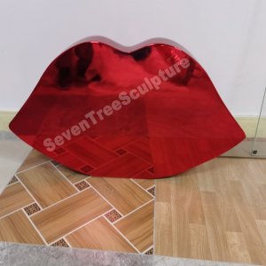 Fiberglass lip sculpture (3)
