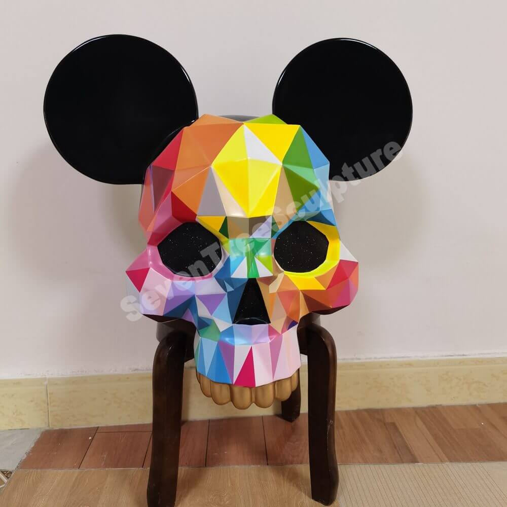 Geometric Mickey Head Statue (5)