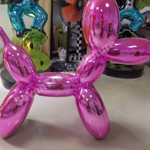 pink balloon dog sculpture