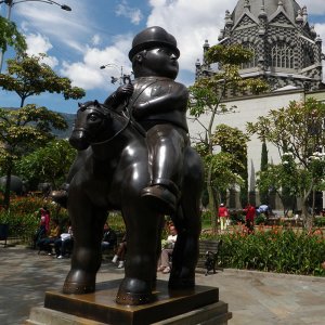 bronze Fernando Botero sculpture Man on Horse (2)