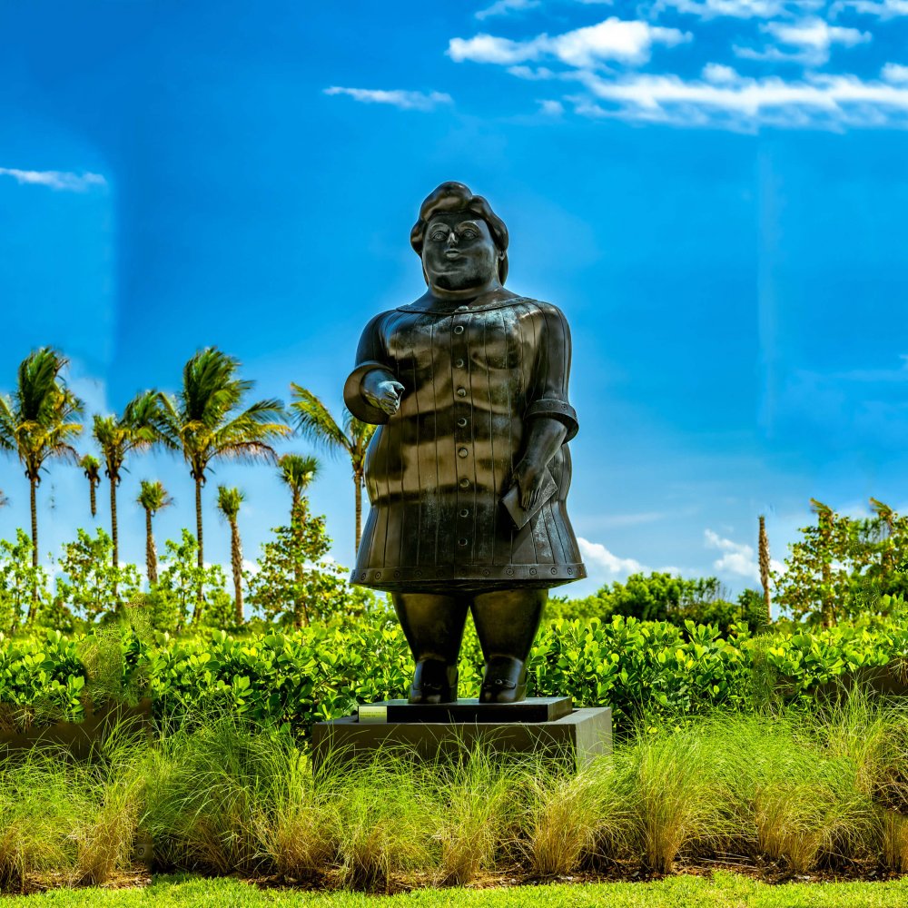 Bronze Botero Dressed Woman Sculpture For Sale - Image 2