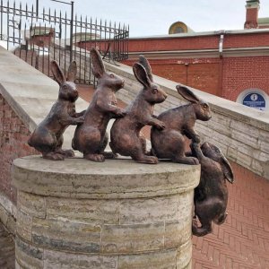 Helping Hand Rabbits Garden Sculpture For Sale