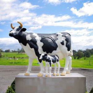 Fiberglass Life Size Cow Statue For Sale
