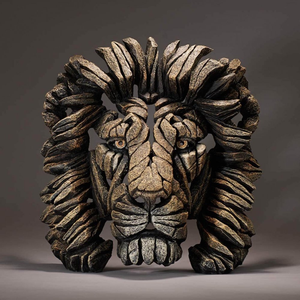 Resin Edge Sculpture Lion Bust For Sale - Image 3