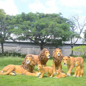 Wholesale Fiberglass Large Garden Lion Statues
