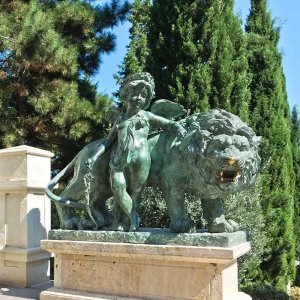 Hand Carved Bronze Outside Lion Statues For Sale