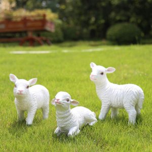 Hot Sale Resin Outdoor Lamb Statue