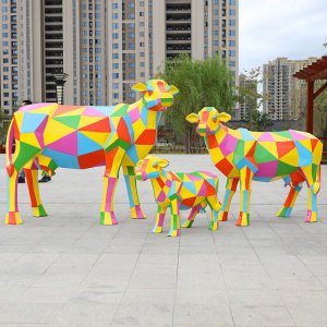Outdoor Fibreglass Painted Cow Art Statues