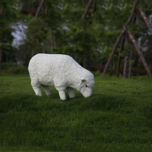 Hot Sale Life Size Resin Sheep Sculpture