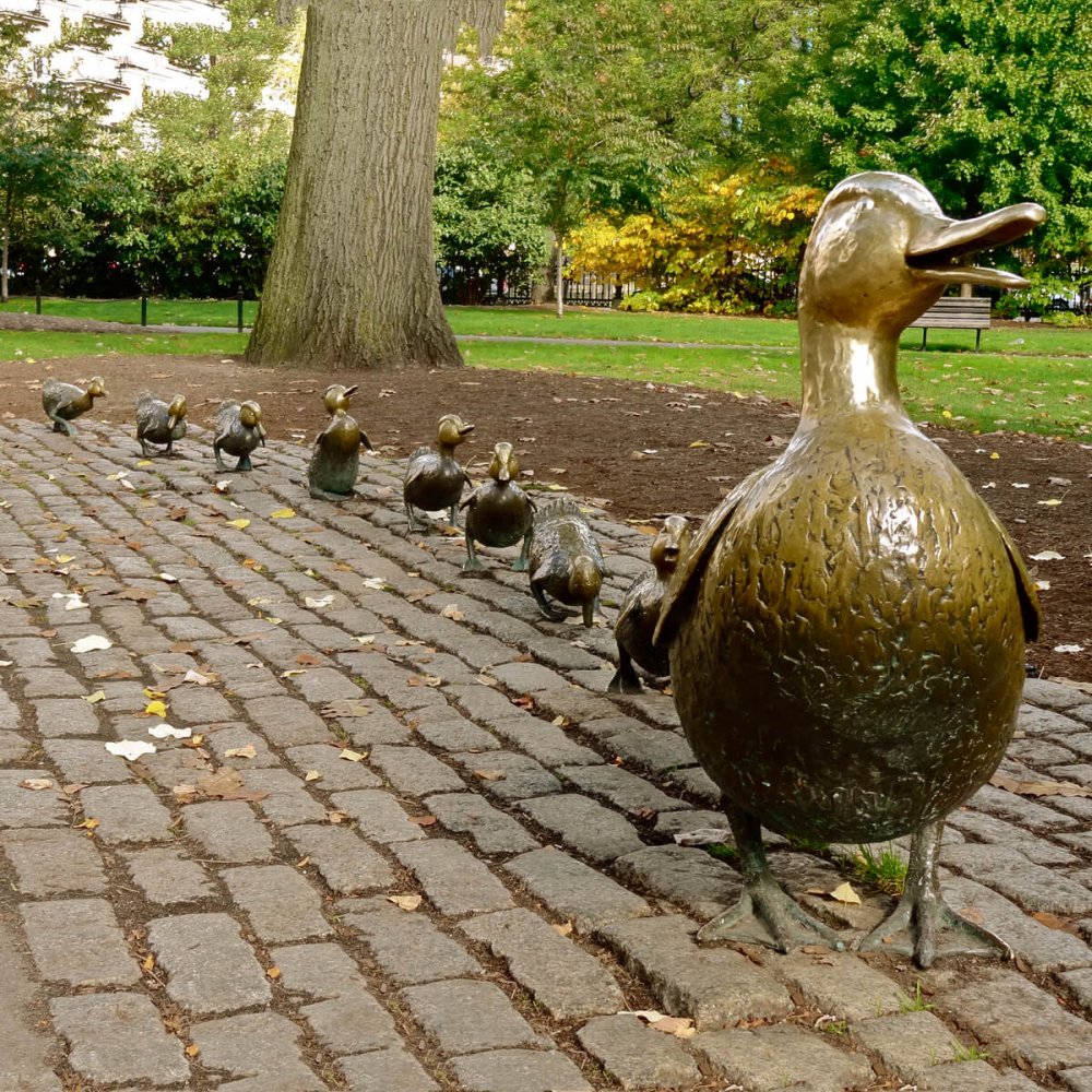 Bronze Duck Family Sculpture Make Way for Ducklings for sale