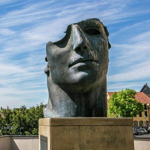 Abstract Igor Mitoraj Sculpture Bronze Face Statue For Sale