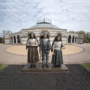 Lady Of Fatima And Three Shepherd Children Bronze Religious Statues For Sale