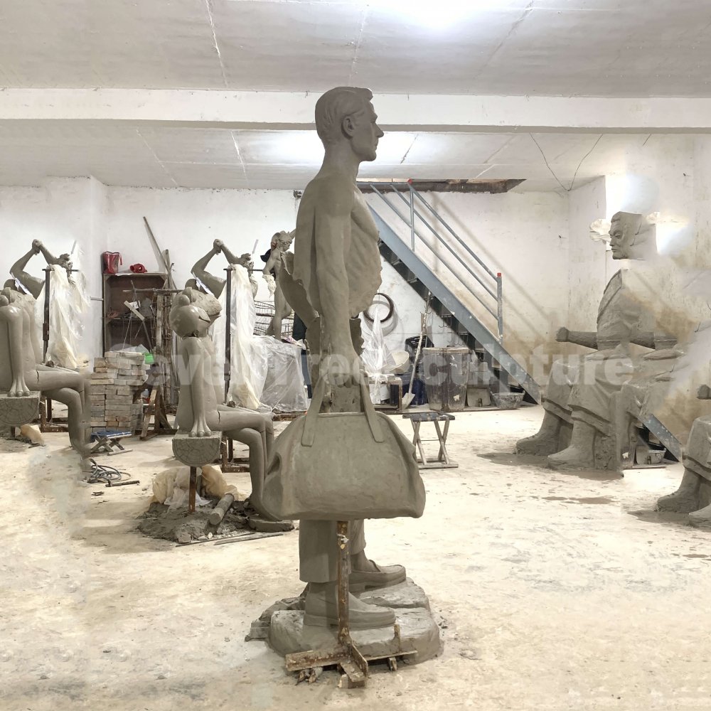 Hot Sale Traveler Sculpture Bronze Bruno Catalano Statue - Image 3