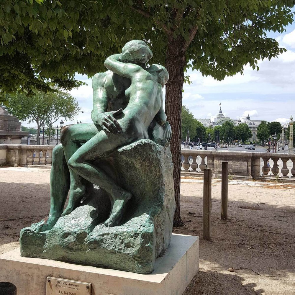 Auguste Rodin The Kiss Bronze Statue For Sale - Image 4