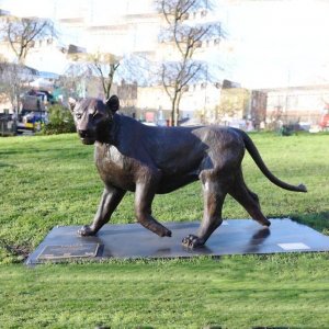 Outdoor Life Size Bronze Famous Lion Sculpture