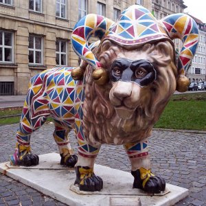 Factory Supply Fiberglass Funny Lion Statue