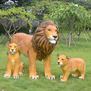 Hot Sale Fiberglass Lion Lawn Statues