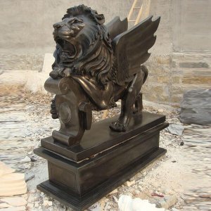 Factory Direct Supply Bronze Lion With Shield Statue
