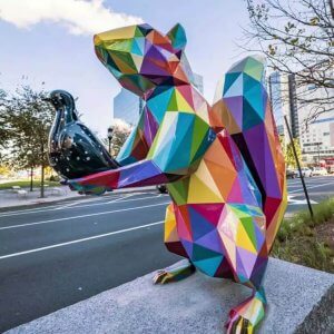 Outdoor Animal Statue Fiberglass Geometry Squirrel Sculpture For Sale