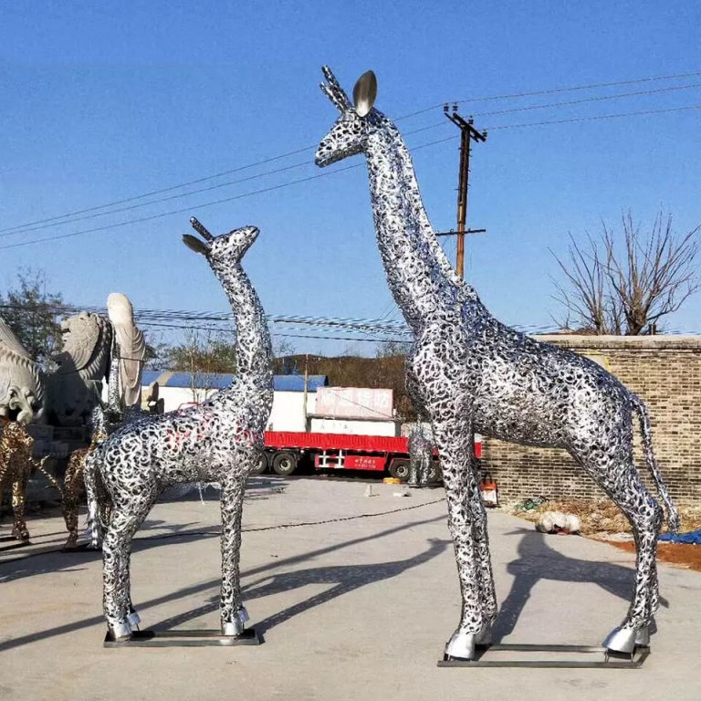 Stainless Steel Large Giraffe Statue For Sale SevenTreeSculpture