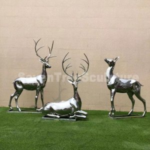 Mirror Polished Stainless Steel Reindeer Sculpture For Sale