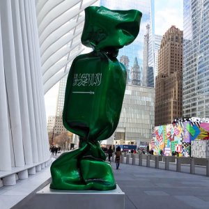 World Flag Candy Sculpture Fiberglass Saudi Arabia Sugar Statue For Sale