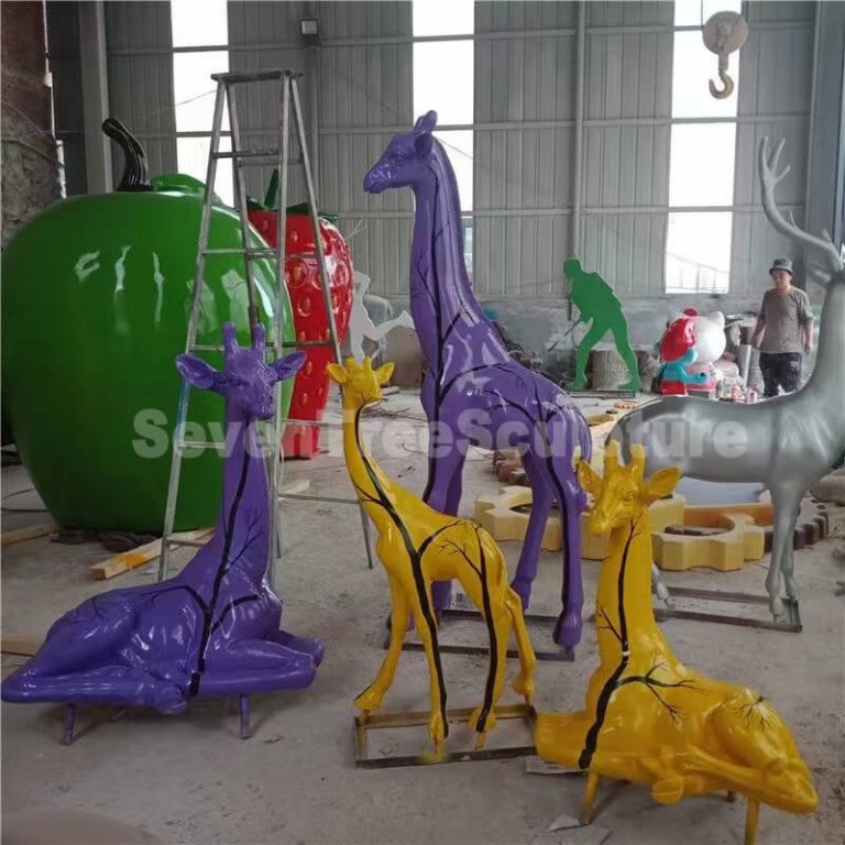 Fiberglass Life Size Giraffe Statue For Sale SevenTreeSculpture