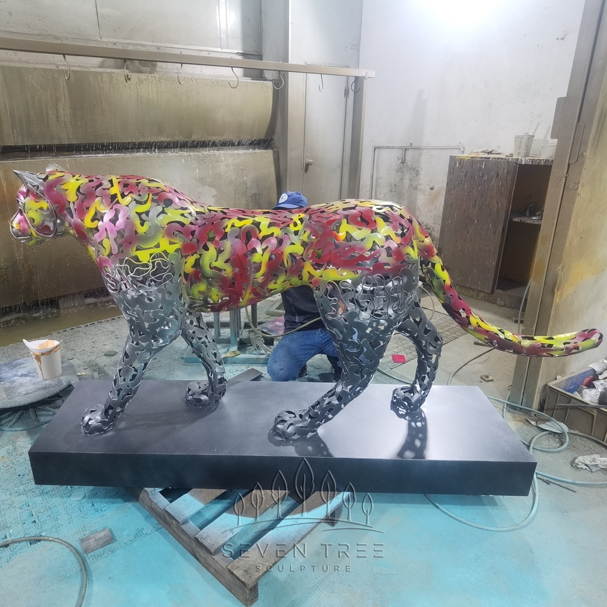laser cut stainless steel leopard sculpture craftsmanship